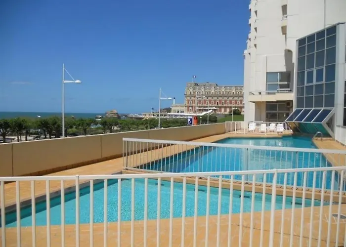 Front De Avec Piscine Et Balcon A - Fr-1-3-412 * Biarritz
